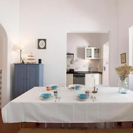 Casa Limoeiro Nyaraló *